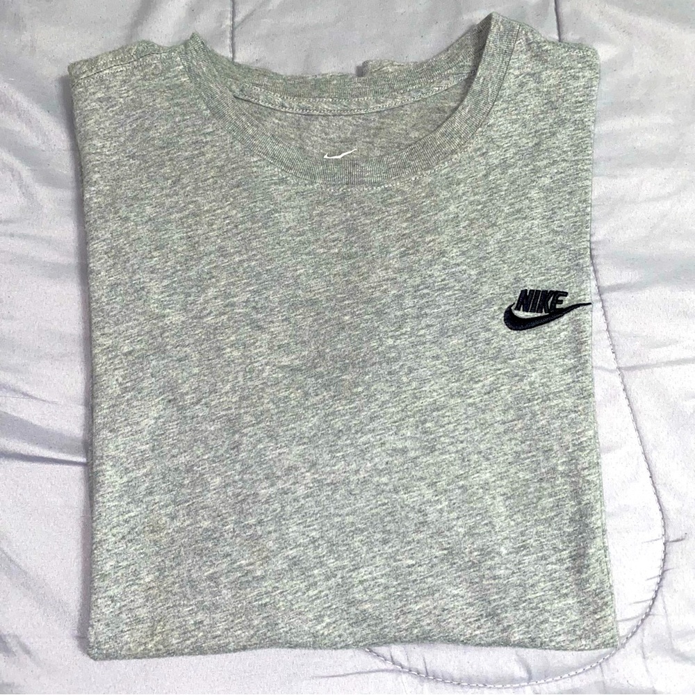 Grey Nike Tee